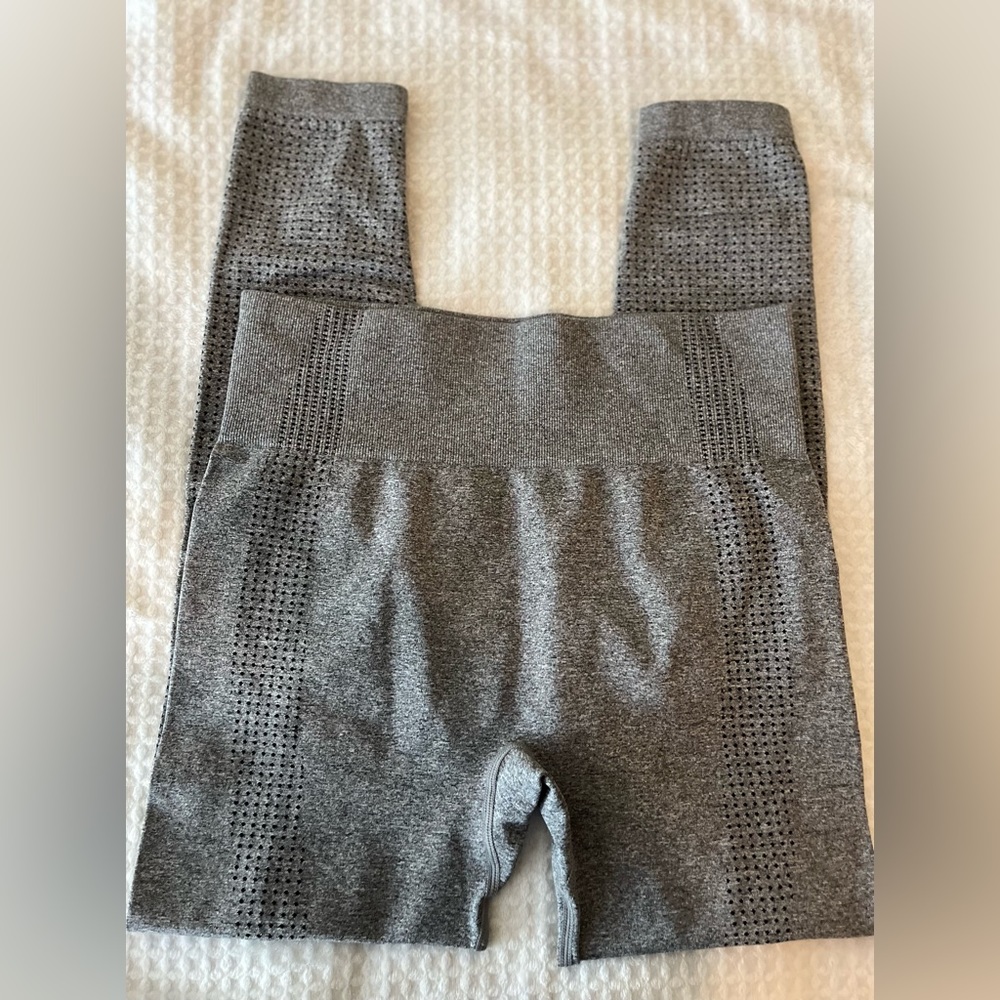 New grey crock top and leggings.